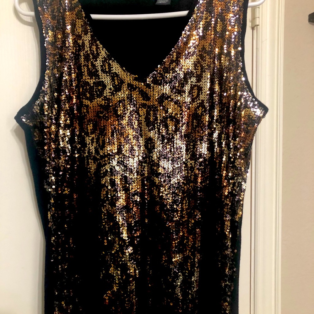 Leopard pattern sequence blouse. - Picture 2 of 3